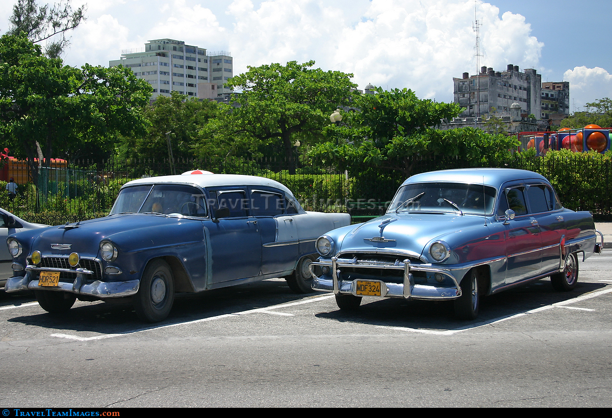 Old cars in Havana