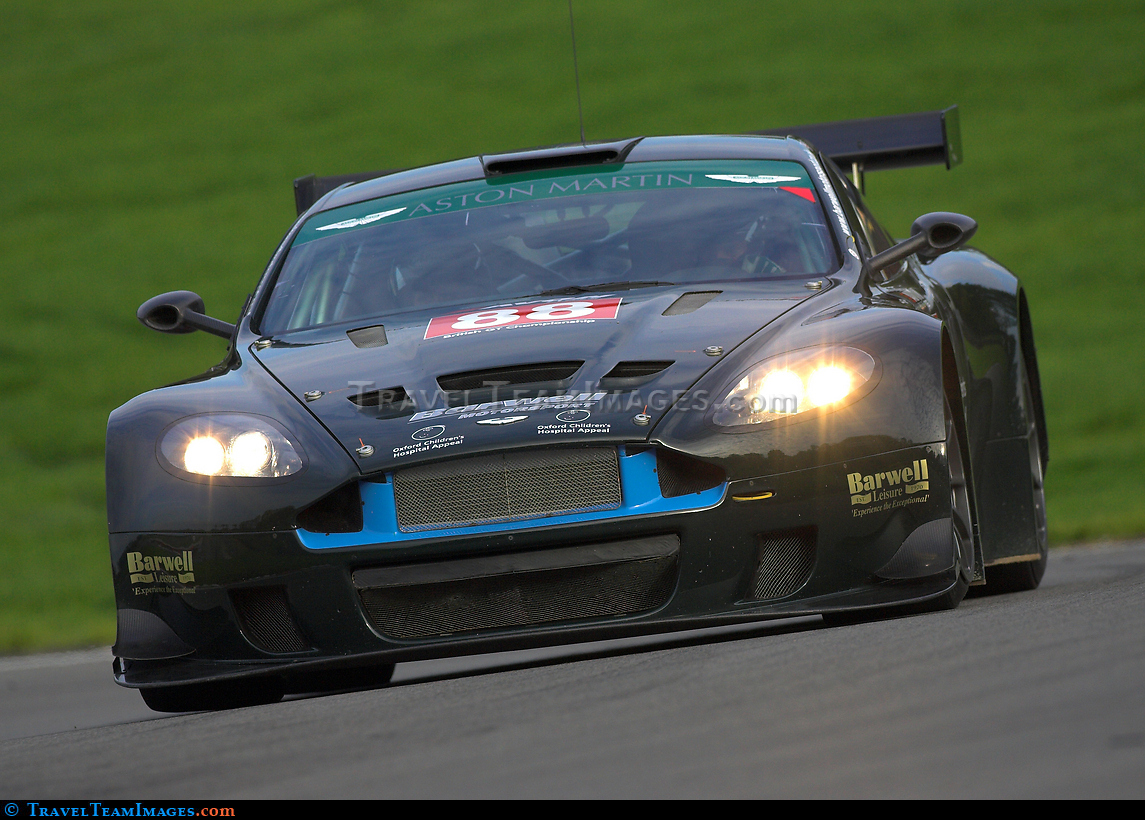 Aston Martin DBR9 GT car