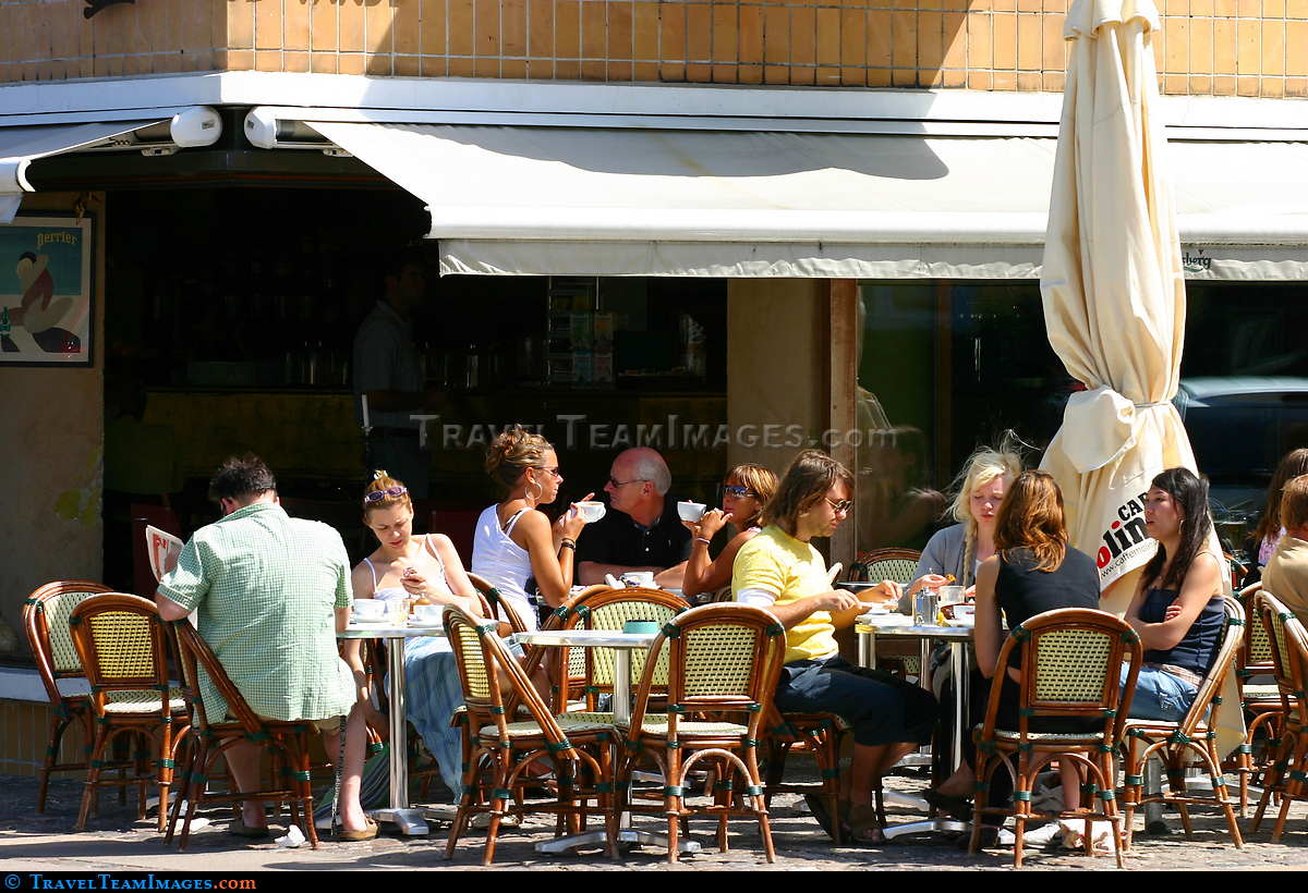 Street Cafe Life