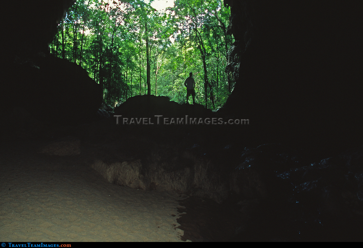 Rio Frio Cave
