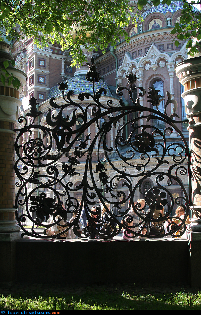 Mikhailovsky Garden